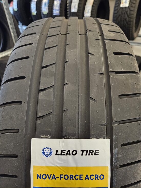 235/45R18 Leao Nova Force Arco